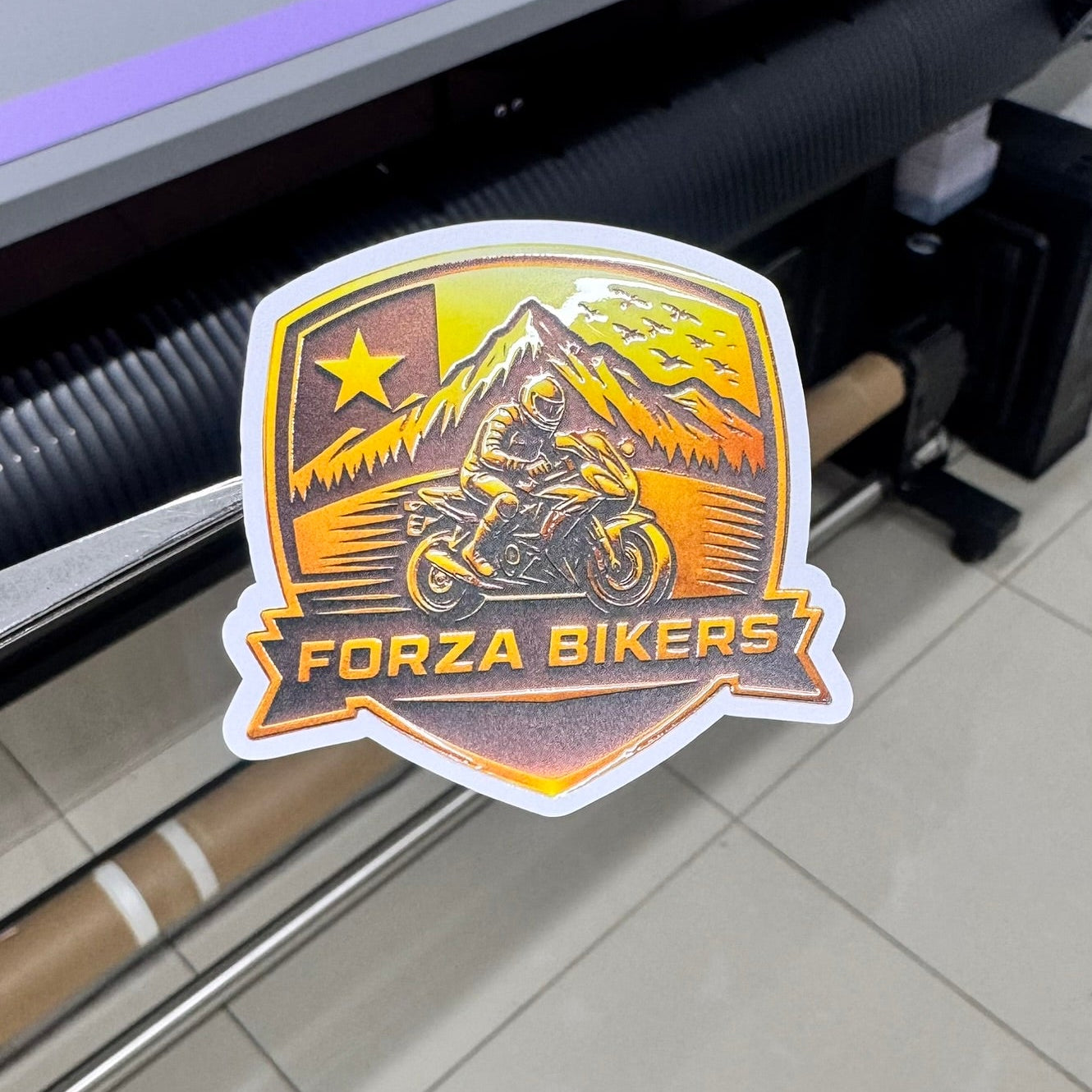 STICKER FULL COLOR UV MAS BARNIZ